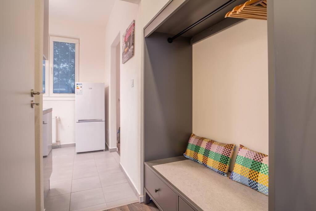 Sukromny Staromestsky Apartman V Uzasnej Lokalite/Cozy Old-Town Apartment In A Great Neighborhood Bratislava Exterior photo